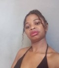 Dating Woman Madagascar to Antananarivo  : SANIA, 29 years